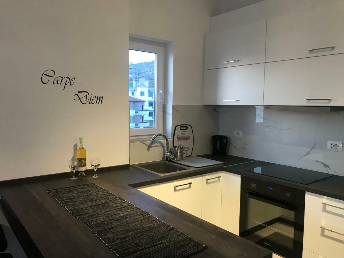 סרנדה Sunset Apartment מראה חיצוני תמונה