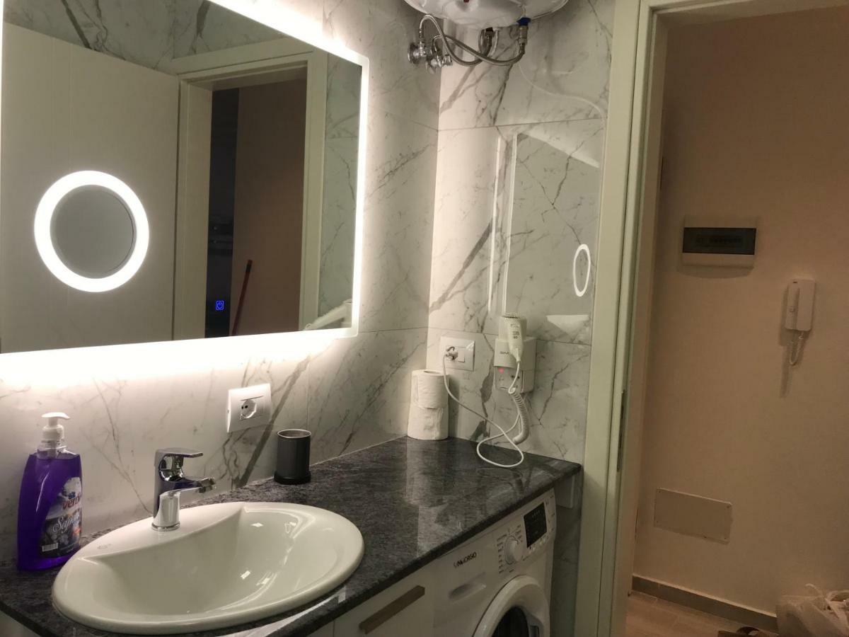 סרנדה Sunset Apartment מראה חיצוני תמונה