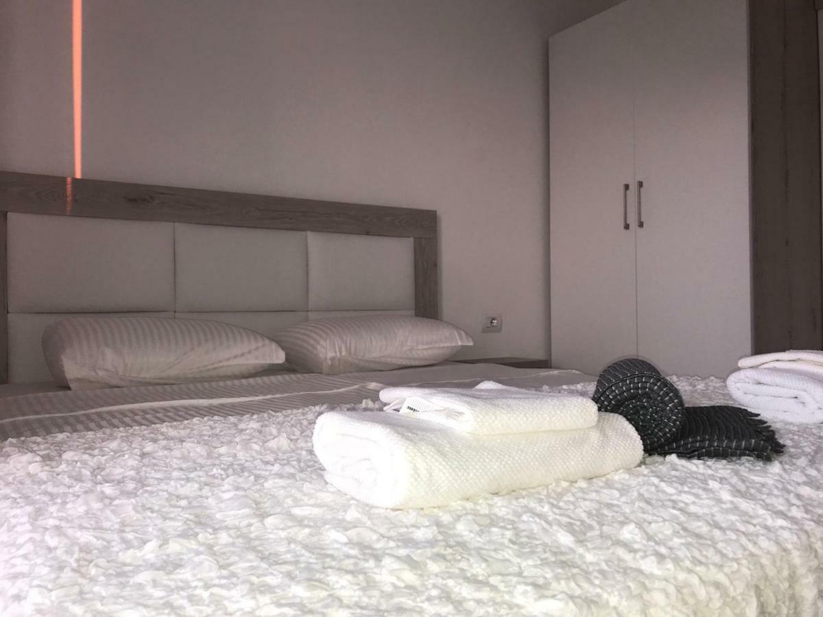 סרנדה Sunset Apartment מראה חיצוני תמונה